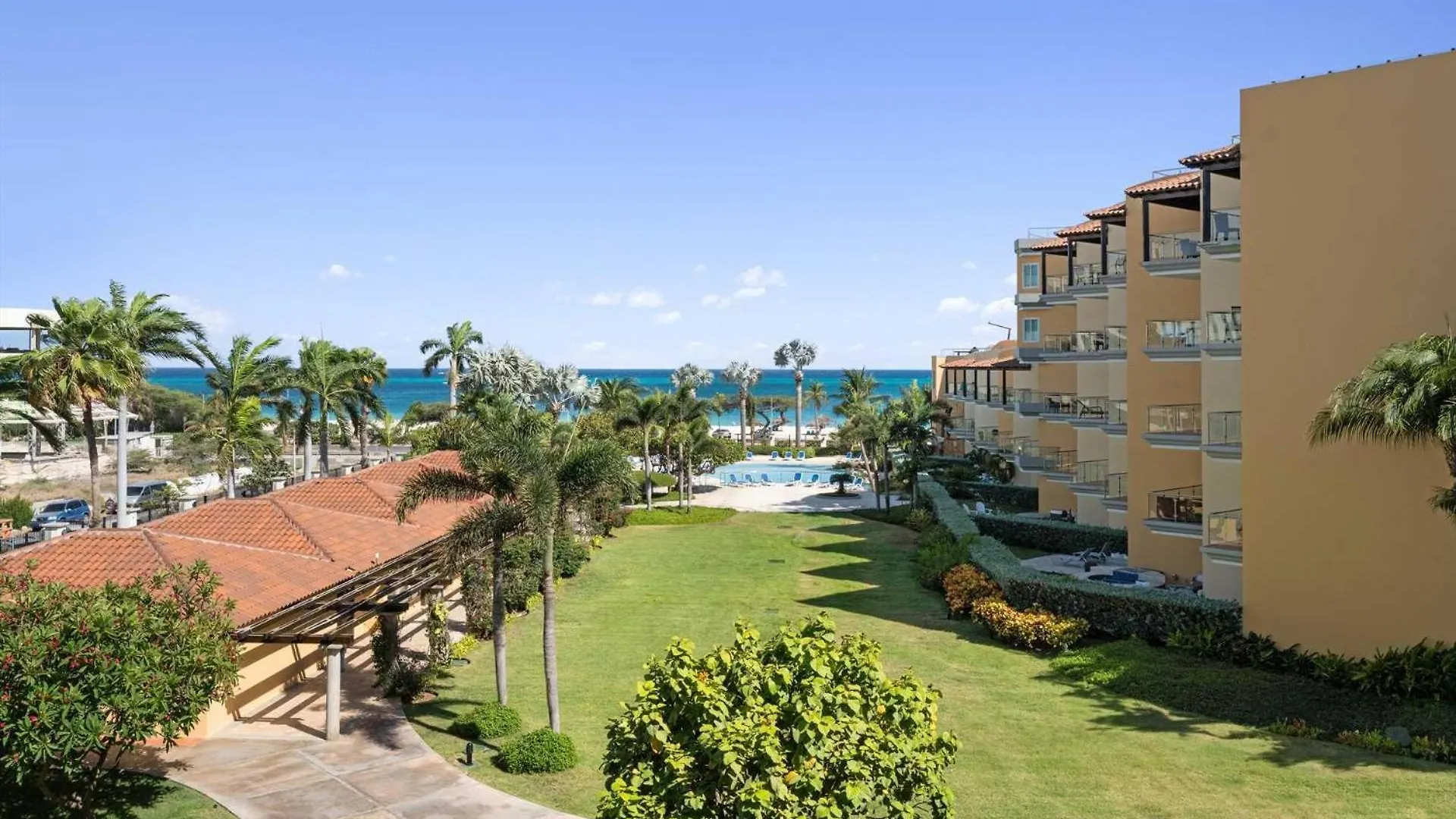 Beachfront - Emerald View 1Br Condo - P314 Palm Beach 0*,