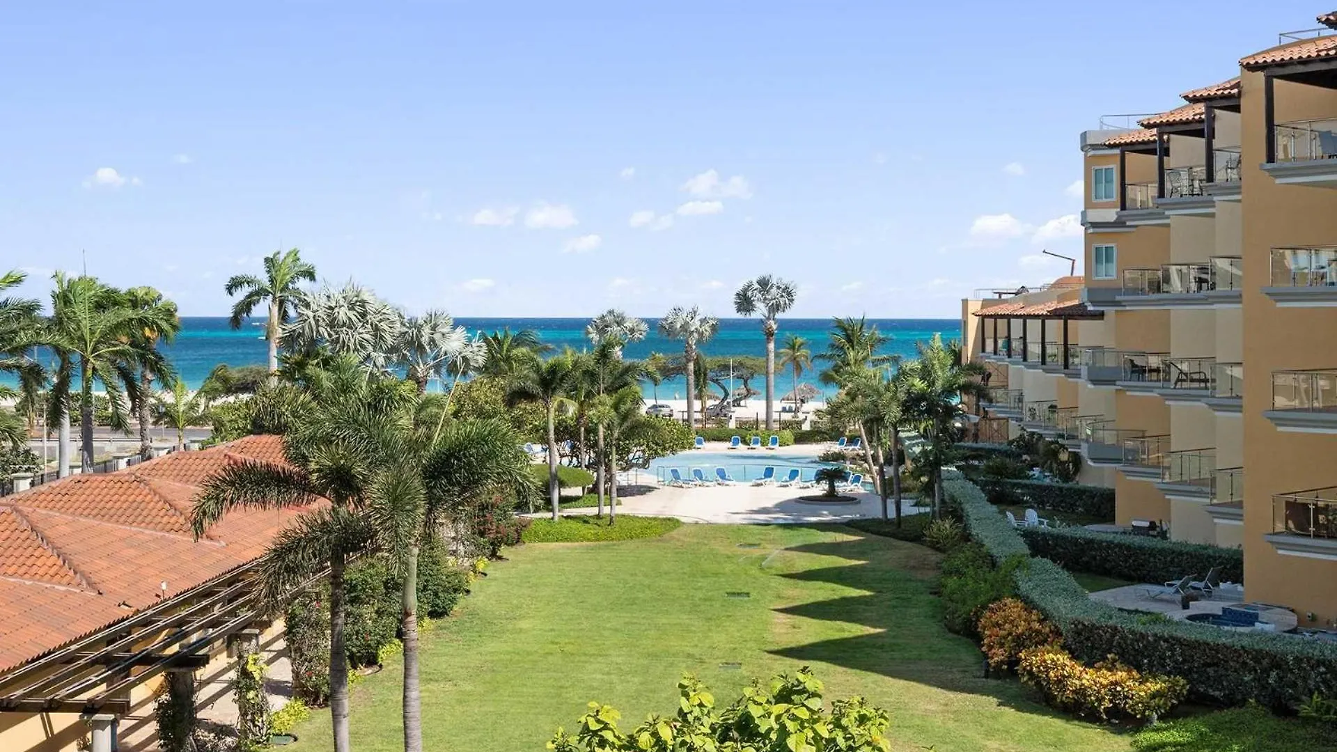 Beachfront - Emerald View 1Br Condo - P314 Palm Beach