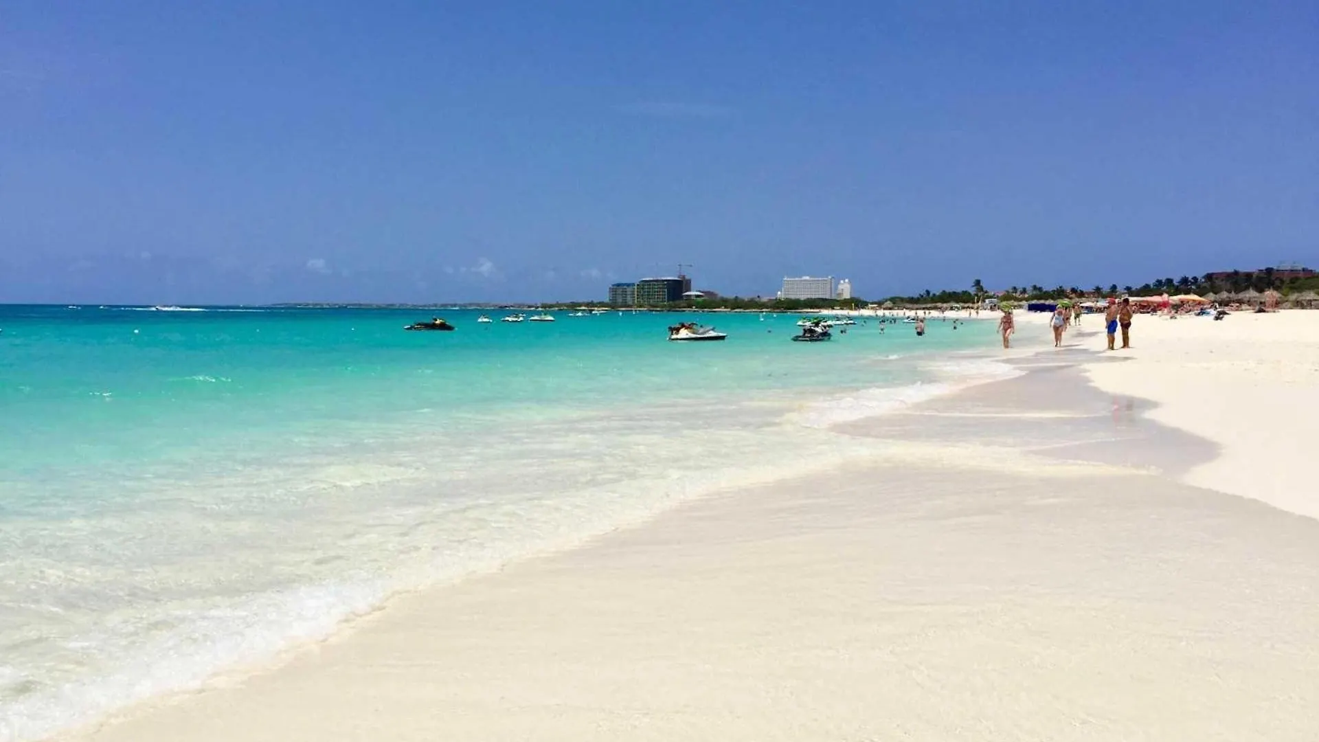 Semesterbostad Beachfront - Emerald View 1Br Condo - P314 Palm Beach Aruba